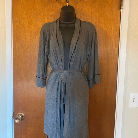 🆕 Bebe Grey Robe with Black Line Accent - Picture 4 of 16